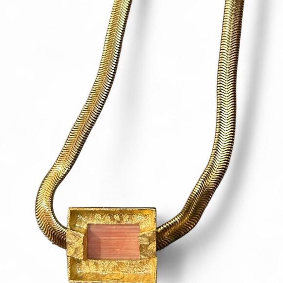 GIvenchy Opera Length with Pink and Purple Chain | Gadelles  Vintage Givenchy Gold Plated Serpentine Chain Pink Cabochon Stone Necklace
